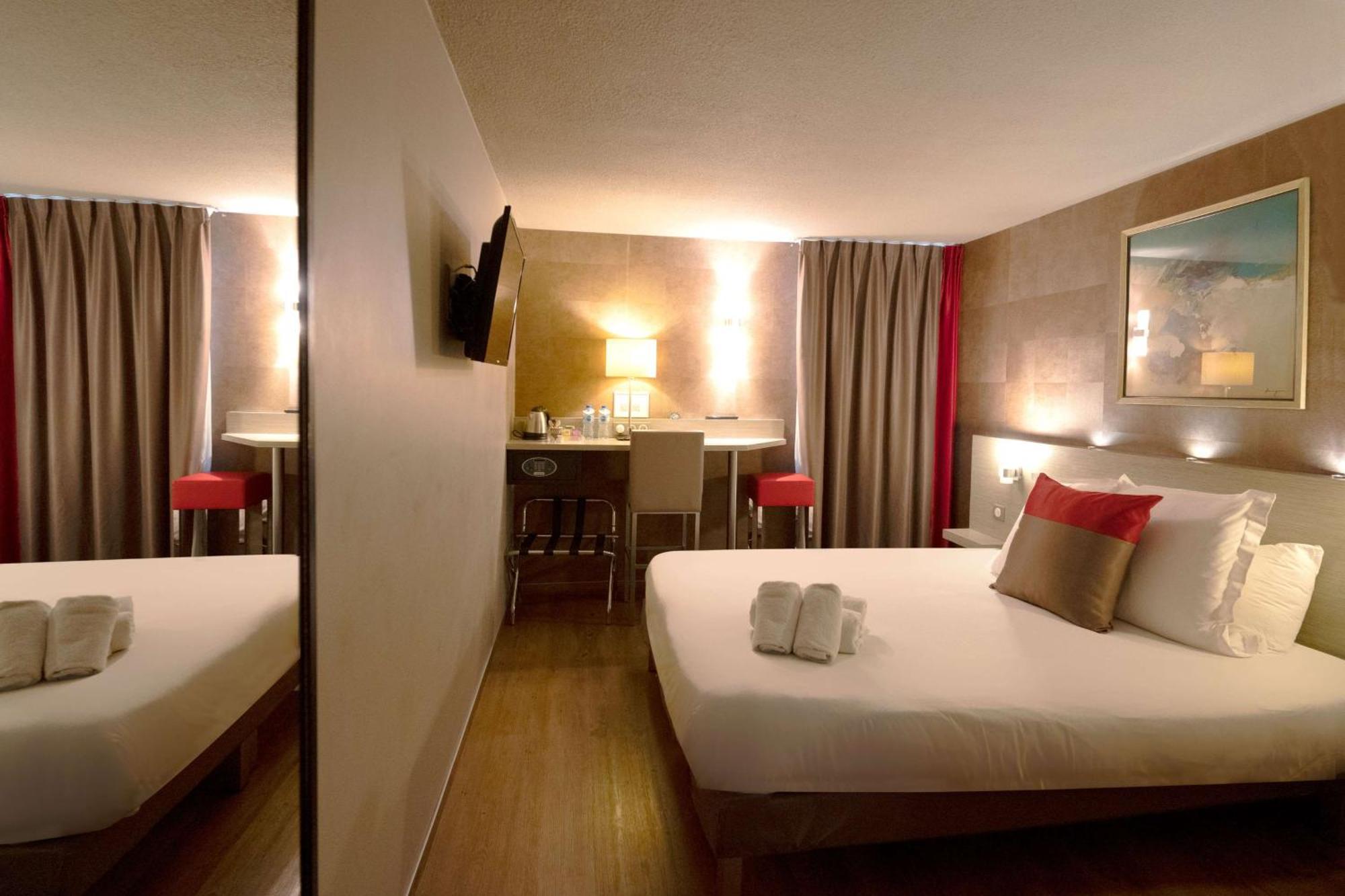 Best Western L'Atelier 117 Мобёж Экстерьер фото