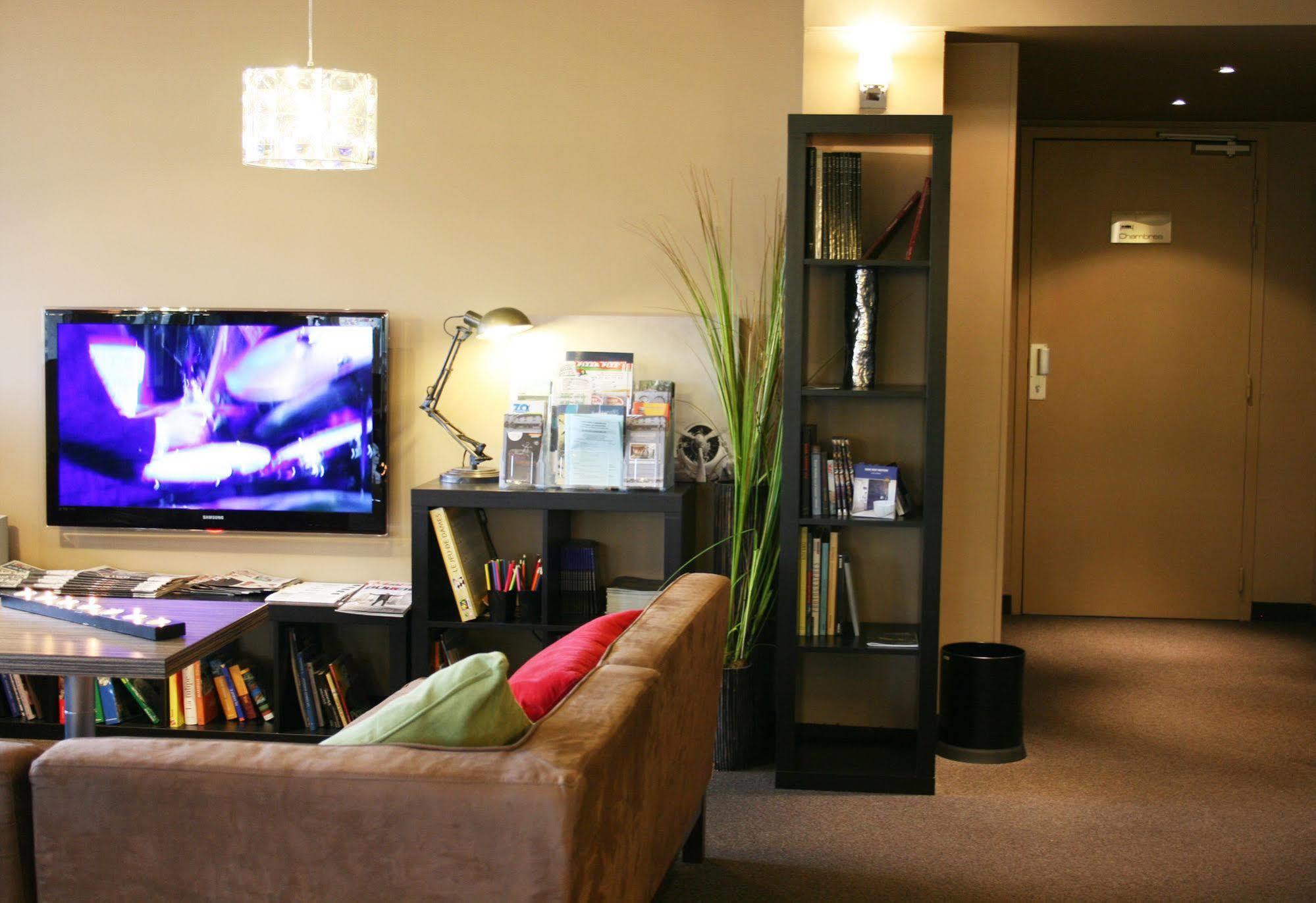 Best Western L'Atelier 117 Мобёж Экстерьер фото